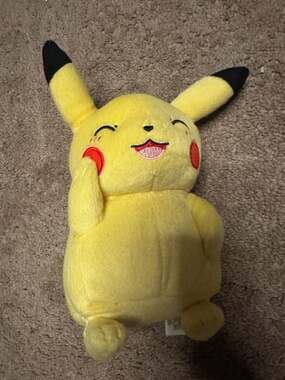 Pokemon Tomy Growlithe Pikachu Open Mouth Smile Hand Red Cheek Ultra Ball Black